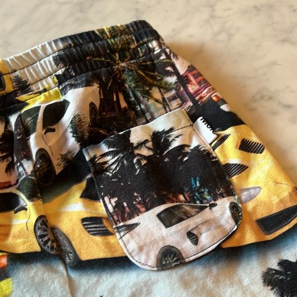 Molo from Neiman Marcus size 4 boys casual shorts with Car Print - Picture 6 of 7